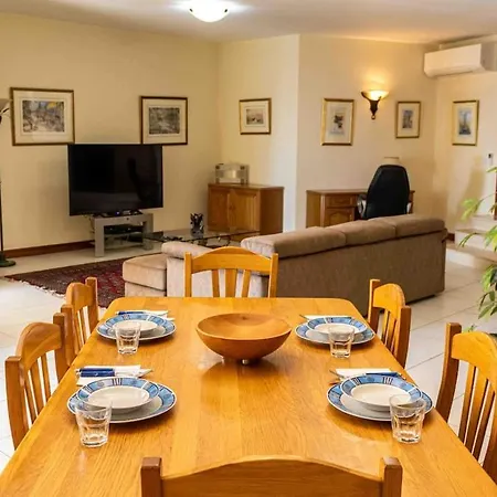 Seaviewportomasoyacht Apartment, Next To Paceville * Saint Julian's