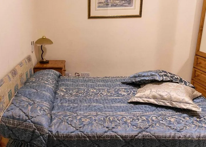 Seafront Portomasoyacht Apartment, Next To Paceville *