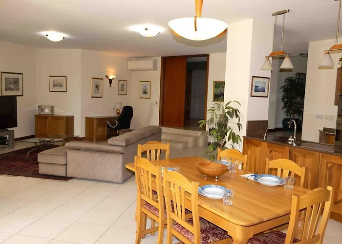 Seafront Portomasoyacht Apartment, Next To Paceville * Saint Julian's