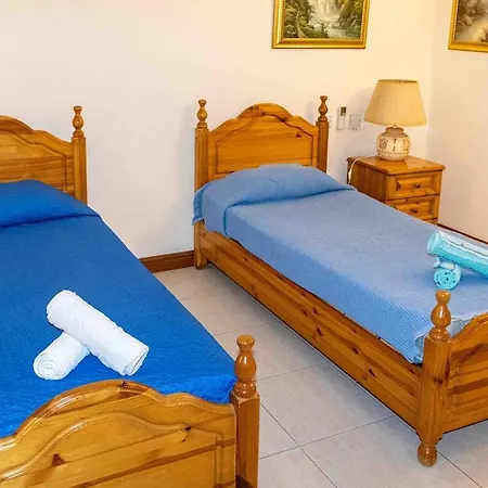 Διαμέρισμα Seafront Portomasoyacht Apartment, Next To Paceville Saint Julian's