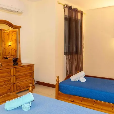 Seaviewportomasoyacht Apartment, Next To Paceville Apartamento