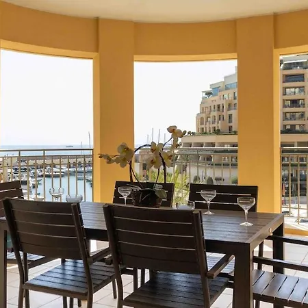Apartment Seaviewportomasoyacht Apartment, Next To Paceville *