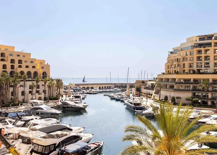 Seafront Portomasoyacht Apartment, Next To Paceville * St. Julian's