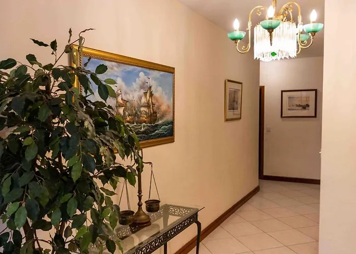 Seafront Portomasoyacht Apartment, Next To Paceville *