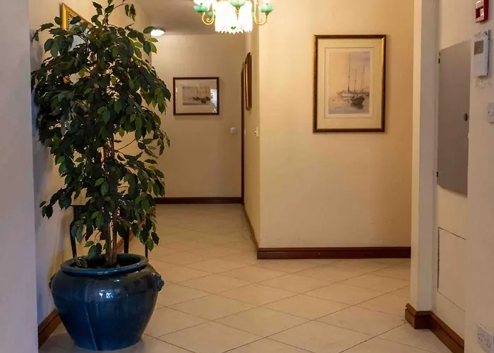 Seafront Portomasoyacht Apartment, Next To Paceville