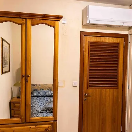 Seaviewportomasoyacht Apartment, Next To Paceville Apartment San Ġiljan